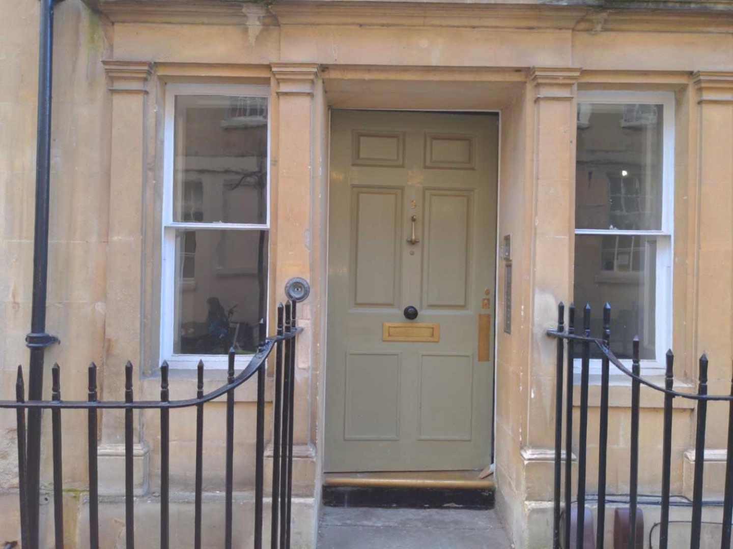 Appartement Pass The Keys Stylish 2 Bed Eco Flat In The Heart Of Bath Extérieur photo